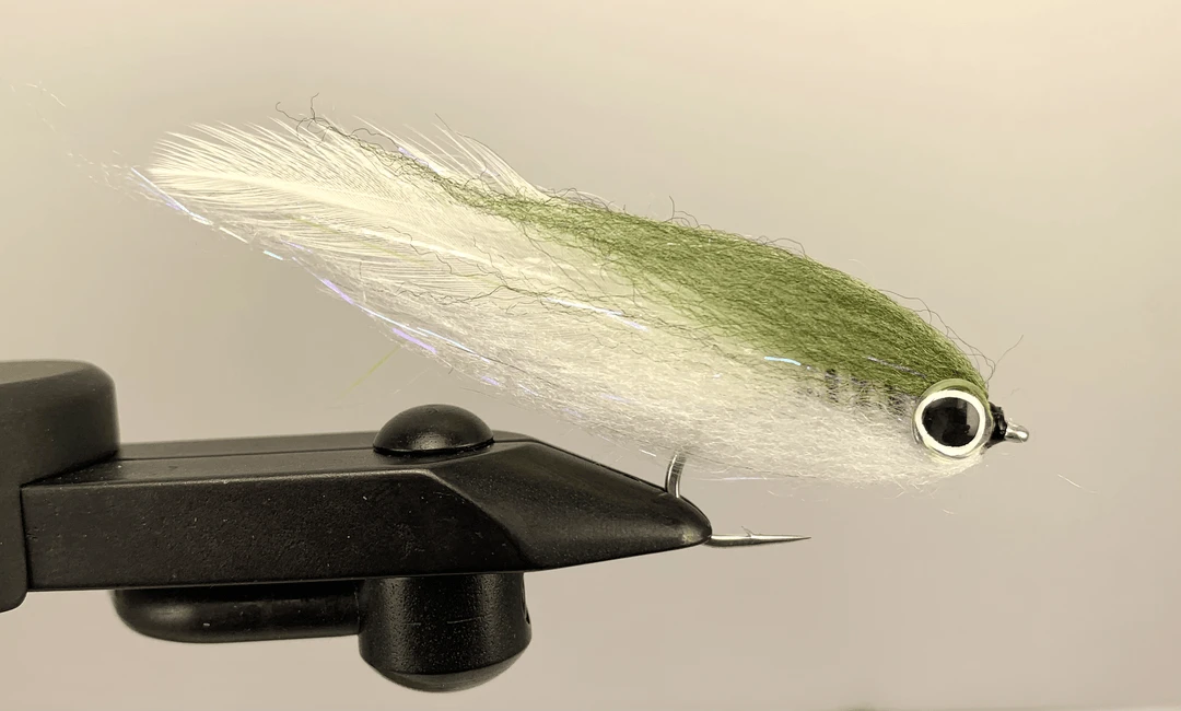 Catching Shadows Flies Strolis Simple Baitfish 6 Catching Shadows Flies Strolis Simple Baitfish